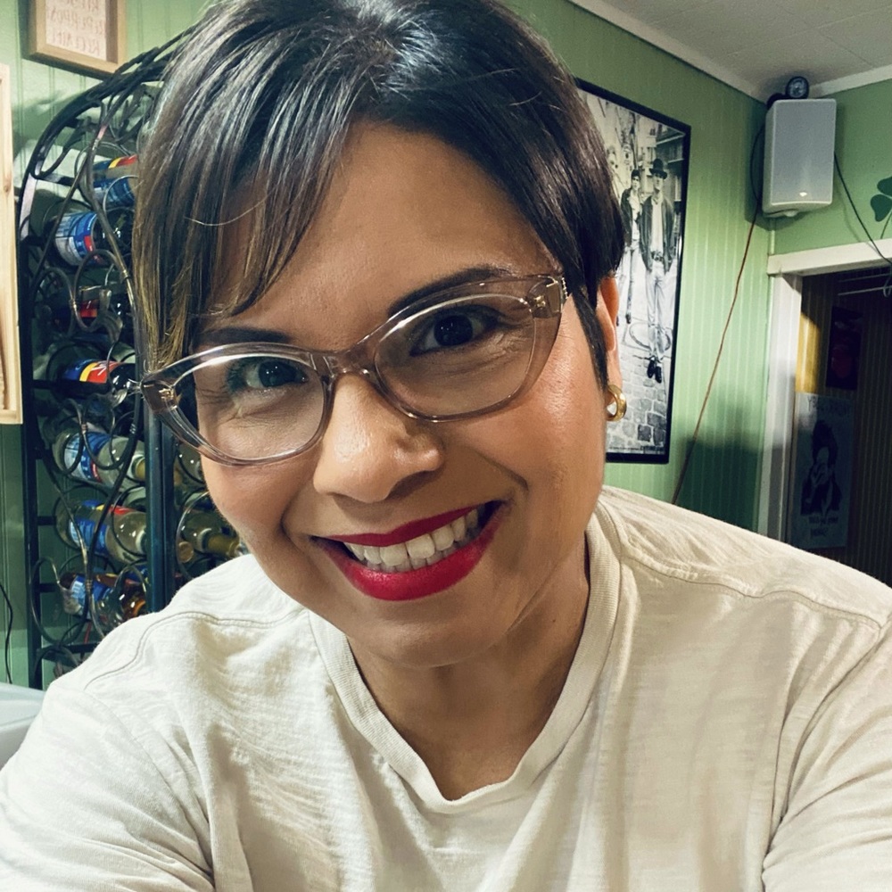 Meet your Posher, Lisa